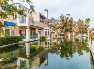 838 Lakeshore Dr, Redwood City, CA 94065