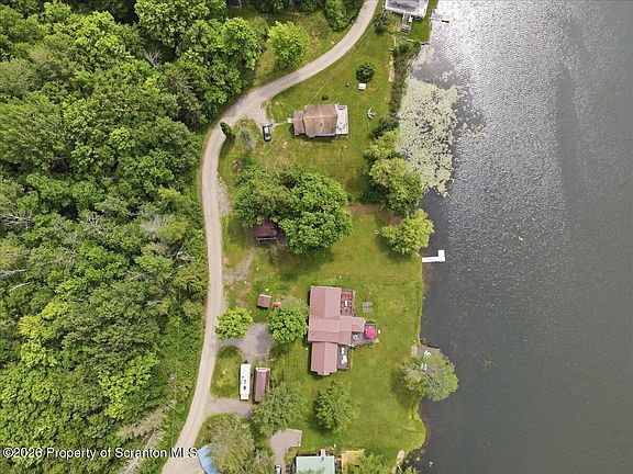 5th image of 286 N Lake Rd