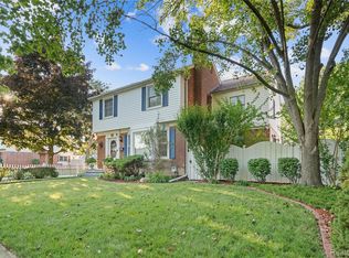 1540 Davis St, Wyandotte, MI 48192