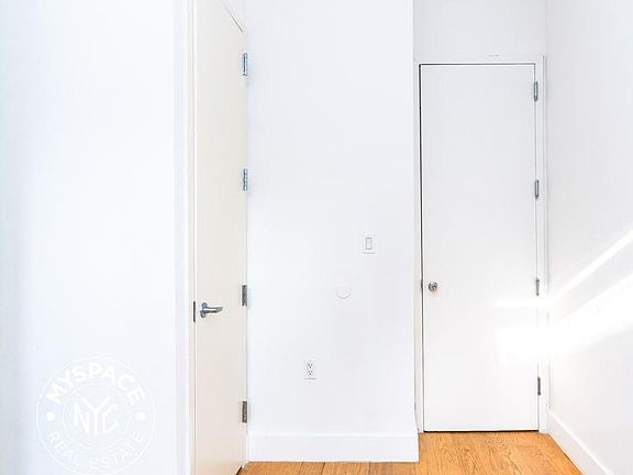 5th image of 828 Saint Johns Pl #1B
