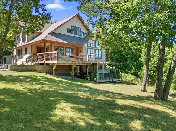 14 White Stone Lane, Owls Head, ME 04854