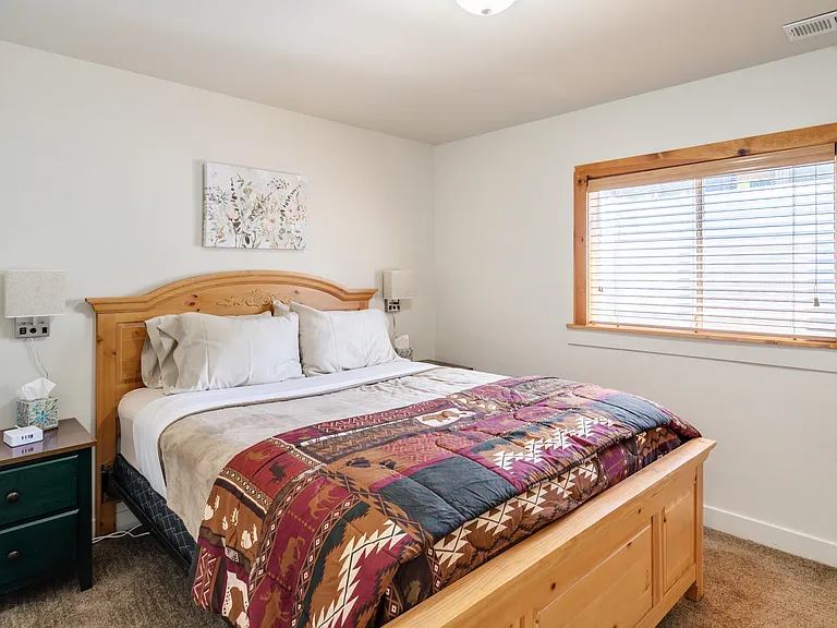 7687 S Winterdale Cir — Photo 17