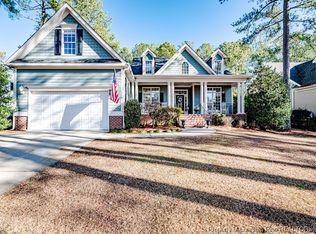 86 Falling Water Rd, Spring Lake, NC 28390