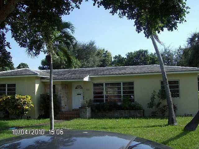1st image of 102 NE 109th St
