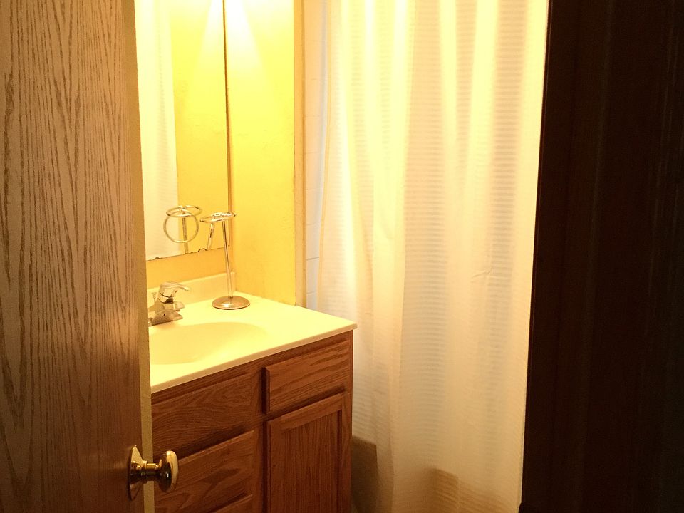 2nd image of 6033 33rd Ave