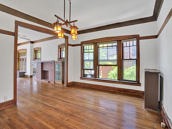 3rd image of 2-1140 Washington Blvd #2