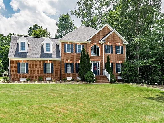 2nd image of 9211 Huntington Woods Dr