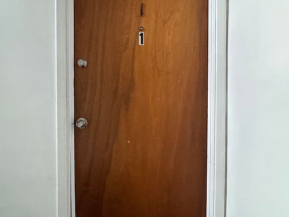 2nd image of 322 Franklin Ave APT 1