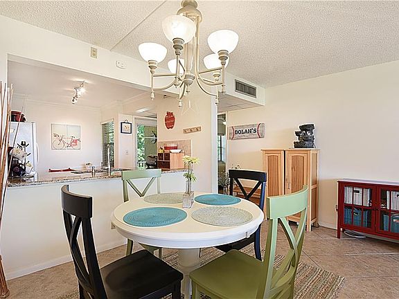 5th image of 1087 Forest Lakes Dr #1-304