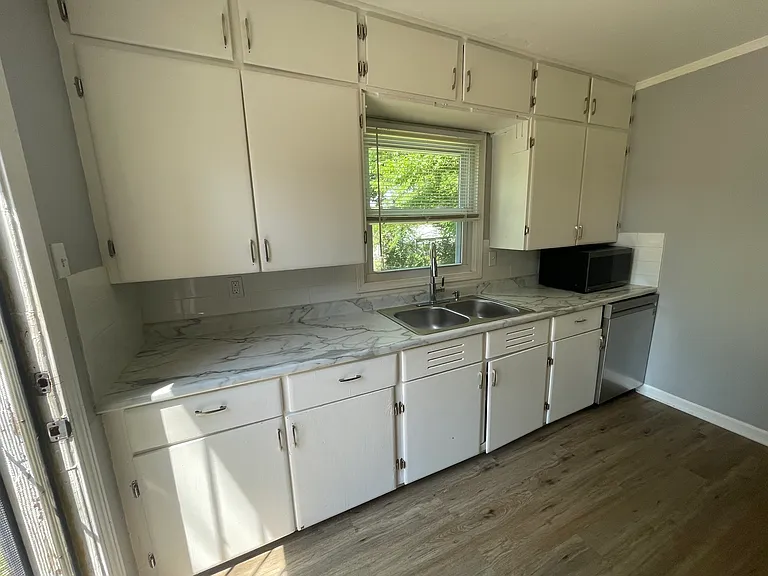 7246 Tracy Ave — Photo 6