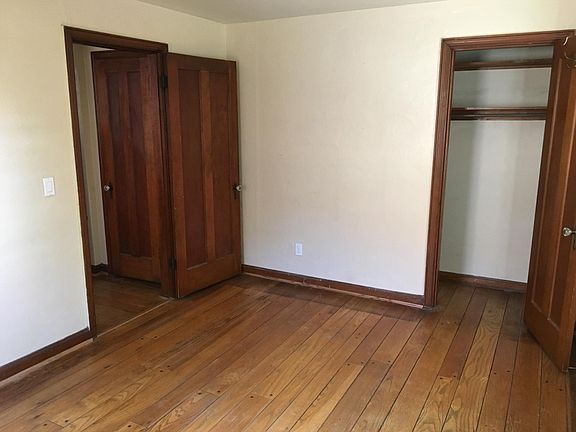 5th image of 2537 Williams Ave APT 1