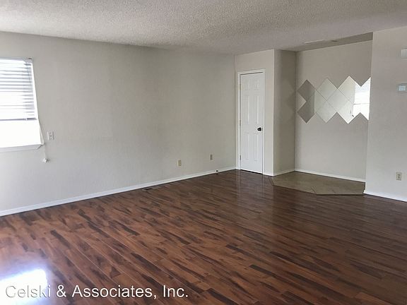 3rd image of 1305 N Williams St #B