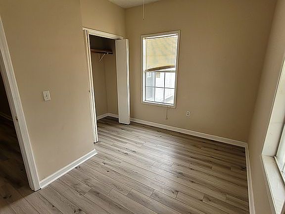 4th image of 320 6th West Ave