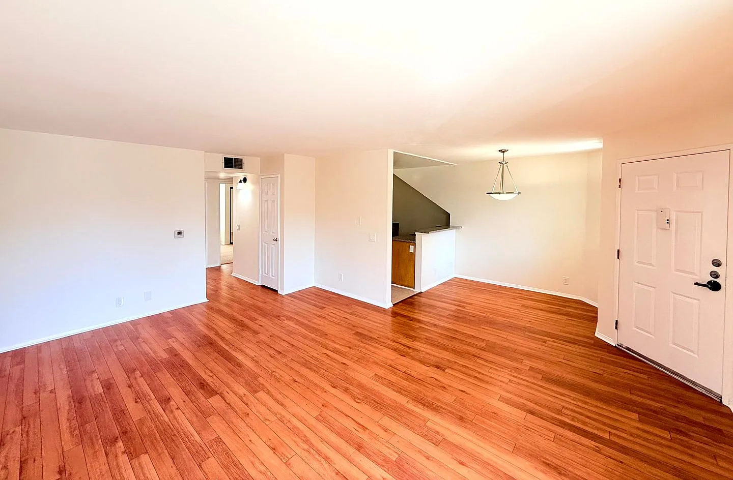4202 Tujunga Ave — Photo 1