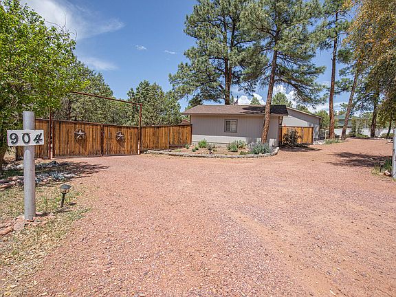 3rd image of 904 N McLane Rd