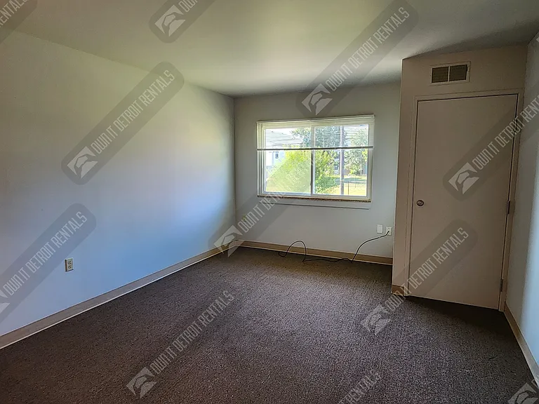1800 Brainard St #205 — Photo 7