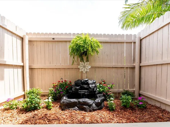1697 SE Floresta Drive, Port St Lucie, FL 34983