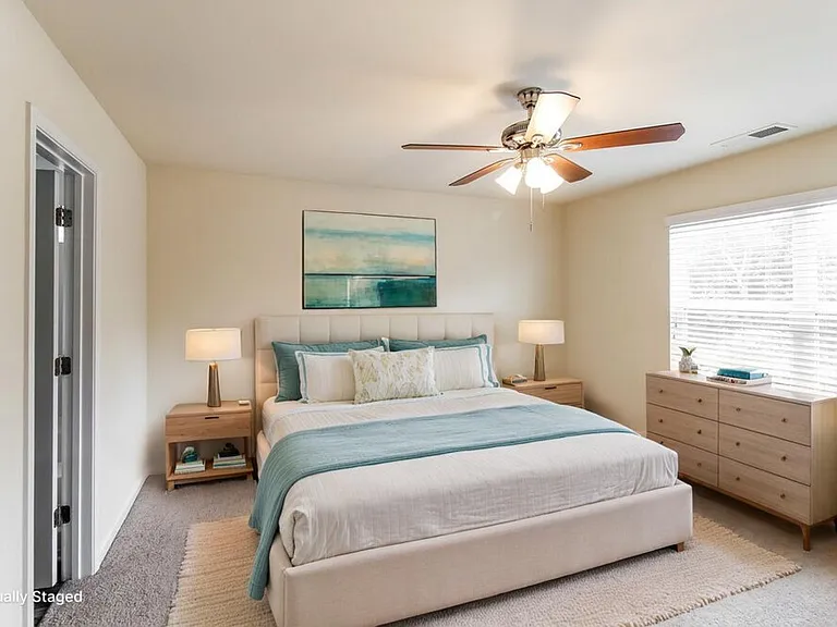 295 Hamilton Pointe Dr — Photo 9