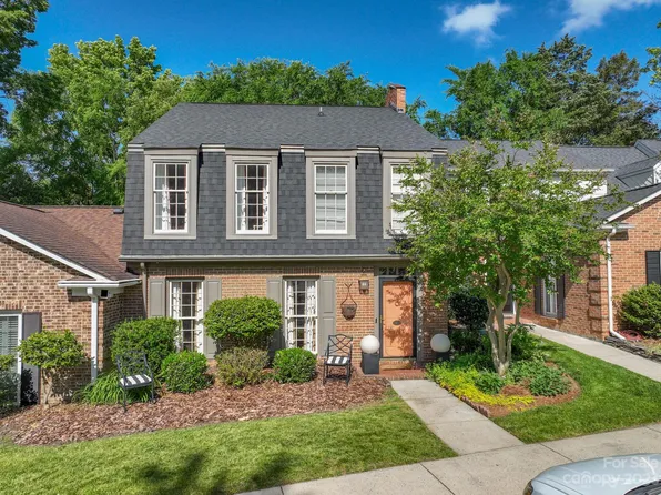 7509 Red Oak Ln, Charlotte, NC 28226