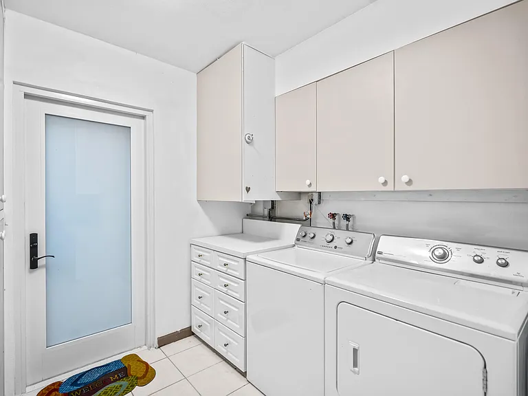 844 East Dr — Photo 26