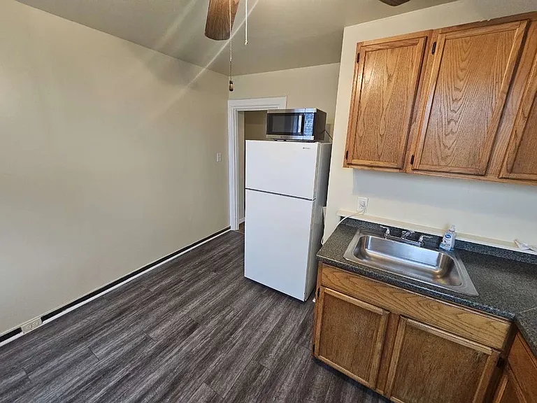 1200 S Clinton St #2 — Photo 11