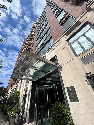 Sold by NY NY Condo, Inc | media 19