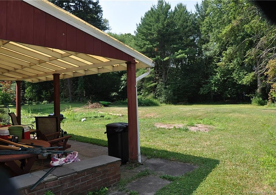 2nd image of 111 Holland Ln