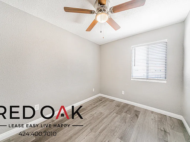 1036 Normandie Ave #11 — Photo 7