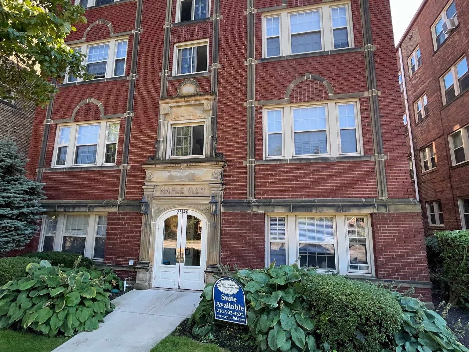 Mapleview Apartments — Photo 2