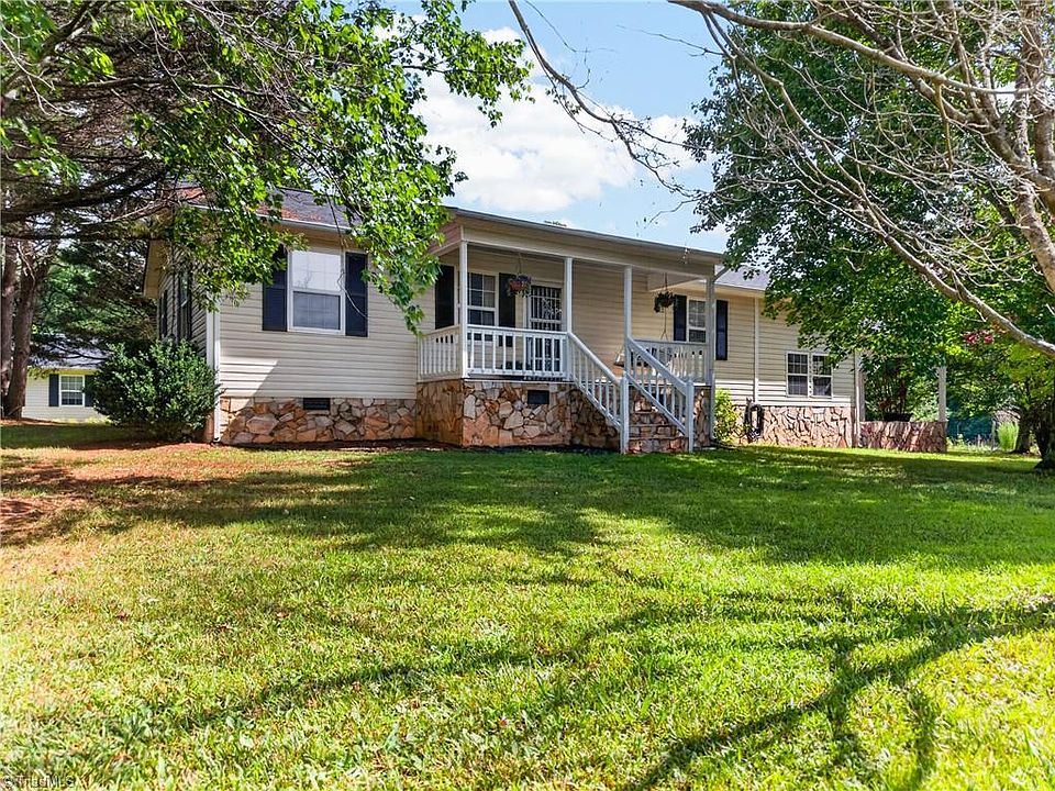 1st image of 4217 Lake Ridge Ct