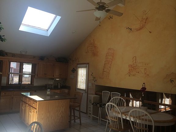 3rd image of 5911 W 88th Pl