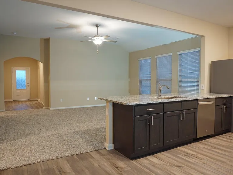 1823 Dahlia Way — Photo 15