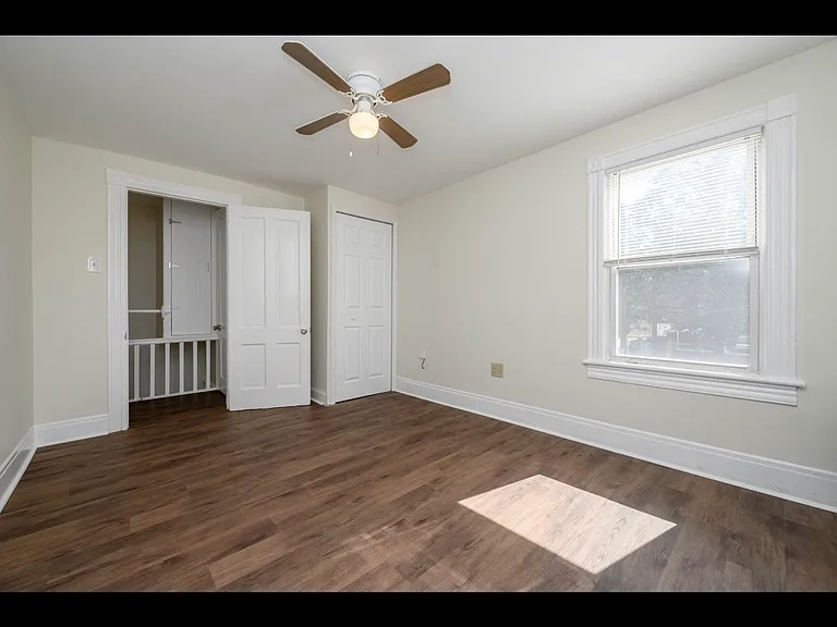230 John St #2 — Photo 11