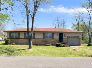 1940 Debra Dr, West Plains, MO 65775
