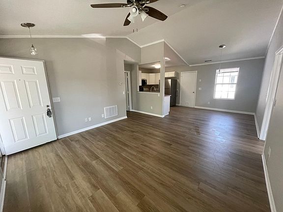 4th image of 8594 Victoria Meadow Ln