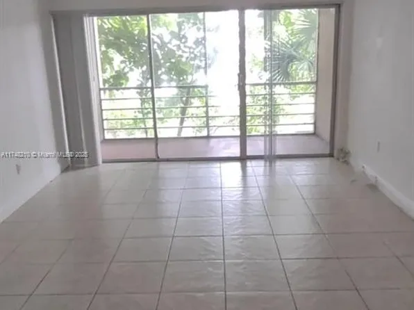 4215 N University Dr APT 215, Fort Lauderdale, FL 33351
