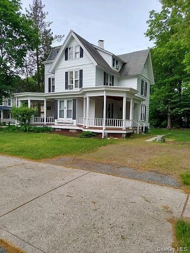 1st image of 17 Rockland Ave #1