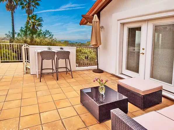 (undisclosed Address), Calabasas, CA 91302