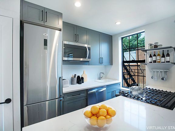 2nd image of 250 W 150th St