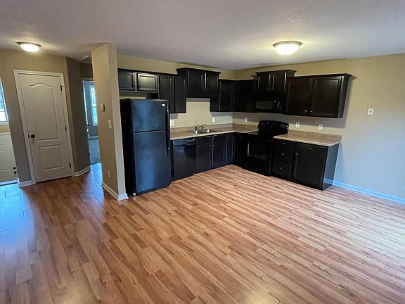 4th image of 991 S Ash Ridge Dr APT A