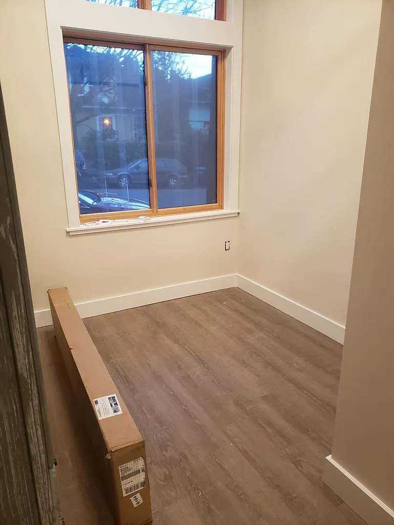 1 bed, 300 sqft, $850 — Photo 2