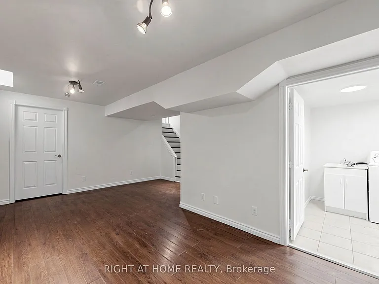 22 Foxtail Rdg — Photo 30