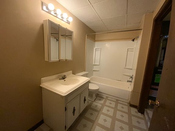 4th image of 340 S Birchwood Dr #C