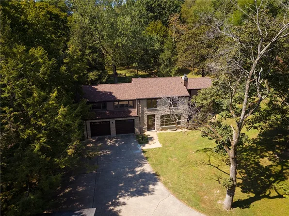 4253 Mount Royal Blvd, Allison Park, PA 15101