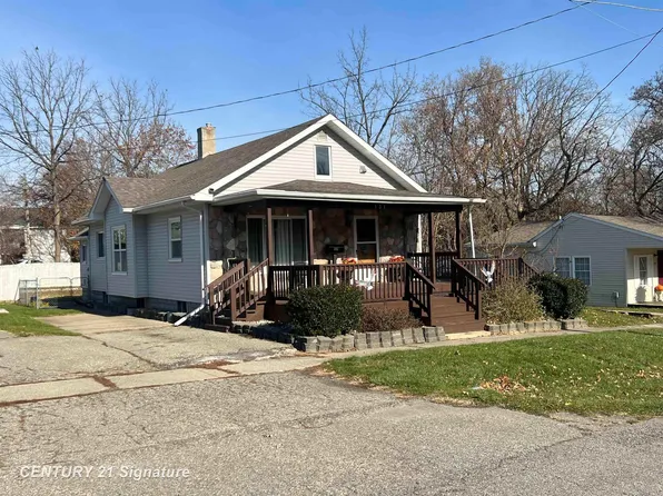 131 E Young St, Clio, MI 48420