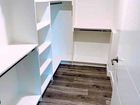 5th image of 14330 Roscoe Blvd #208