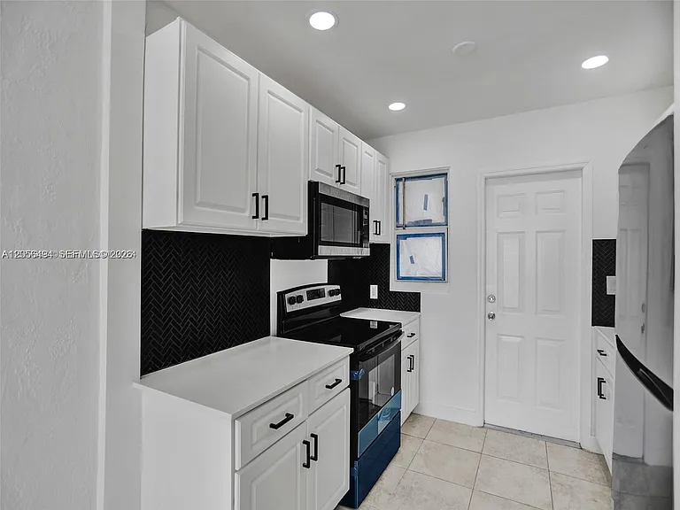 708 N 20th Ct #1-2 — Photo 37