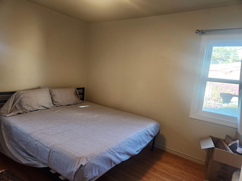 2nd image of 922 Valle Vista Ave