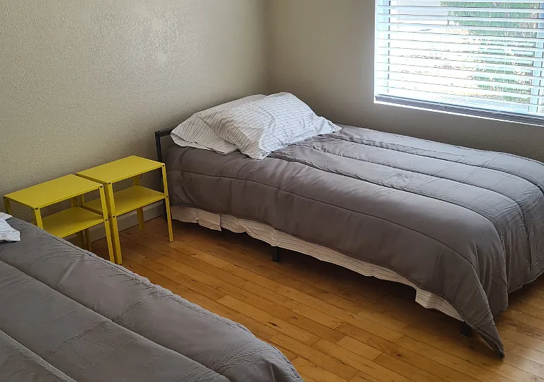 1902 E Tierra Buena Ln — Photo 16