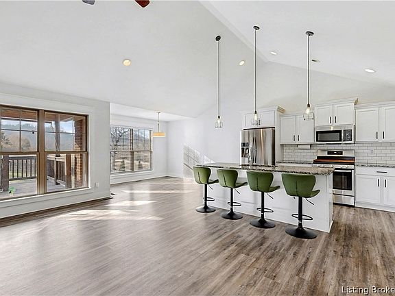 5th image of 2123 Allen Way